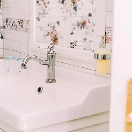 Δωμάτια σε οικογενειακή κατοικία Elias Borbirtok Badacsonytomaj